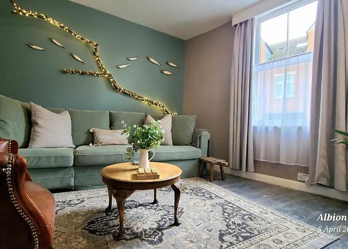 Semesterbostad Albion -